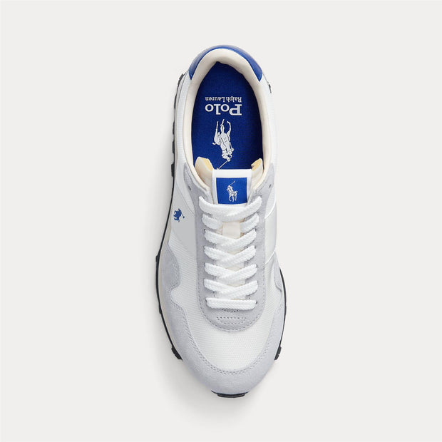Trail Sneakers