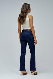 Faith Puch in Bootcut jeans - Stilshoppen