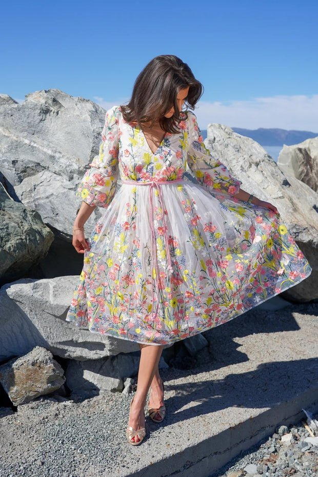 Multifarget Flower Everly Dress - Stilshoppen