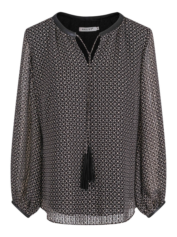 Detailed chiffon blouse - Stilshoppen