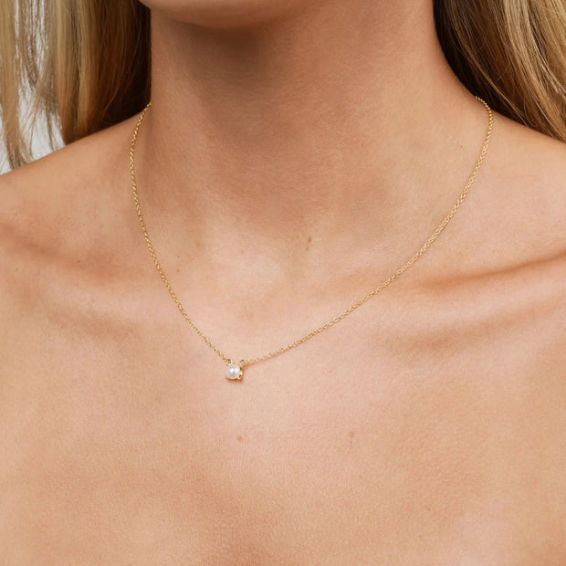 Essie Small Pearl Dangling Necklace
