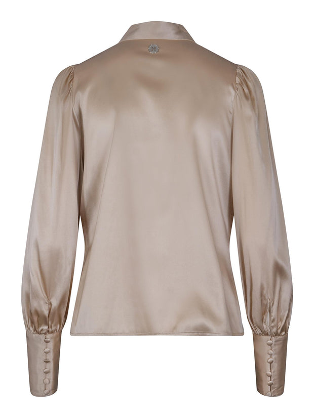 Beige Feminine Silk Blouse - Stilshoppen