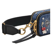 The Snapshot Trinket Charm Denim - Stilshoppen