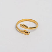 Kara Hug Me Ring