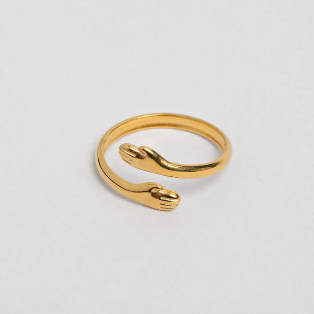 Kara Hug Me Ring