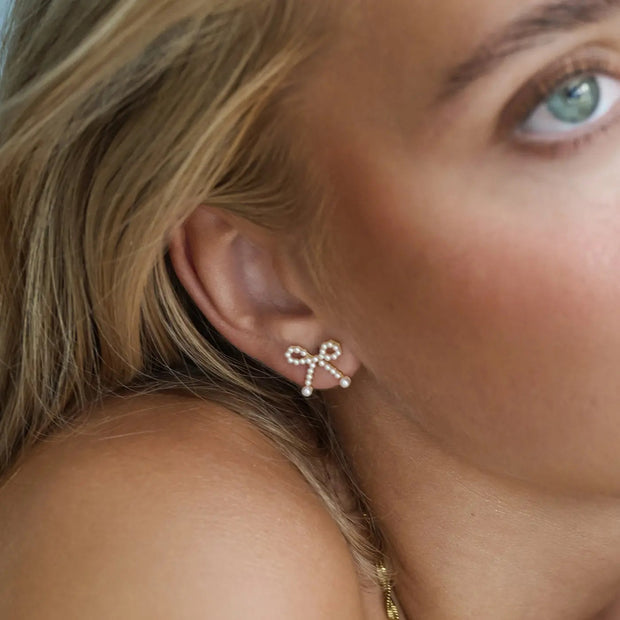 Juliette Cute Pearl Bow Stud Earrings