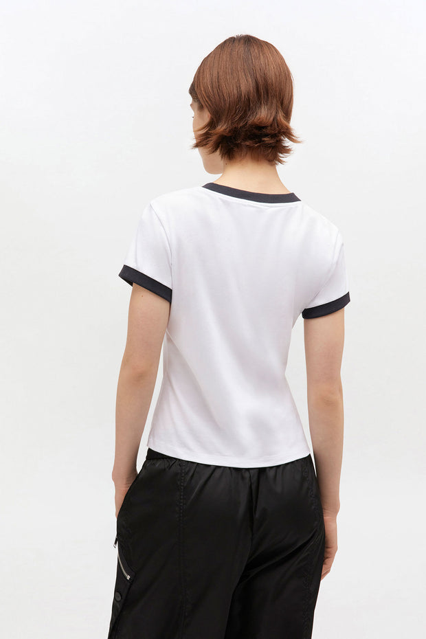 Hvit Basic Kitty Fitted T-shirt - Stilshoppen