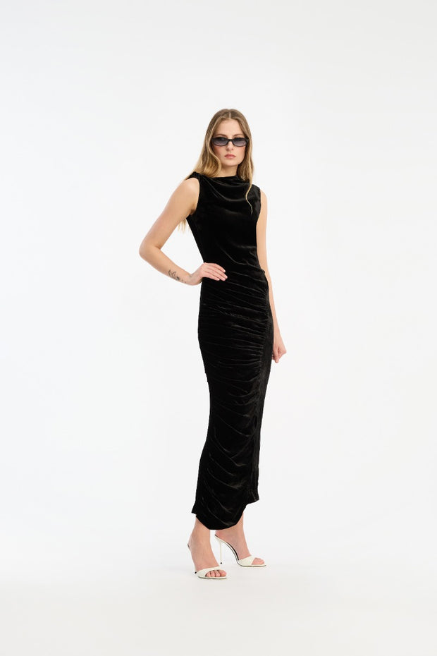 Sort Velvet Ruched Midi Dress - Stilshoppen