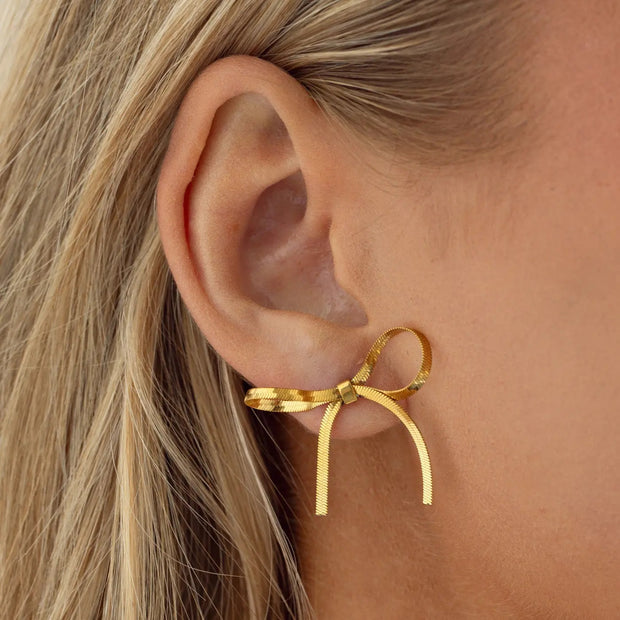 Juliette Snake Chain Bow Stud Earrings