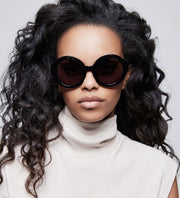 Black Cleo Sunglasses Solbrille - Stilshoppen