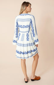 Blå Short dress w Embroidery