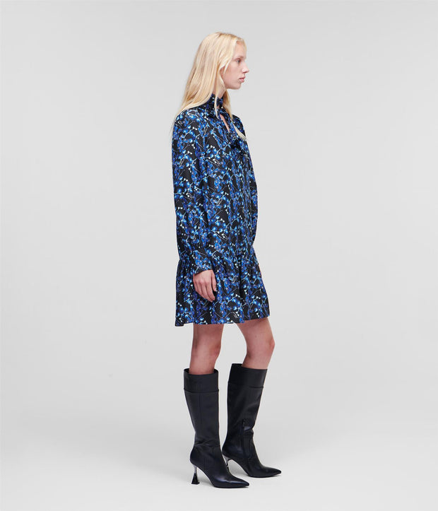 Blå Orchid Printed silk dress - Stilshoppen