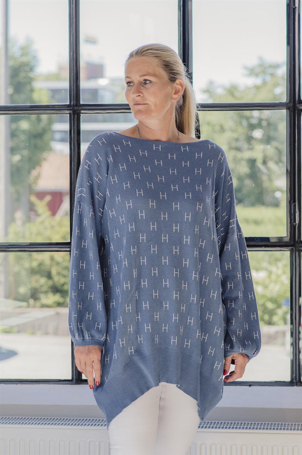 Blå FAM Boatneck Sweater - Stilshoppen