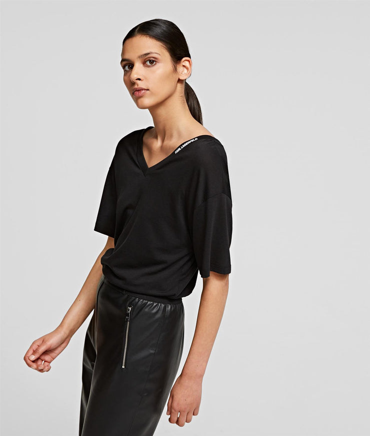 Sort t-shirt